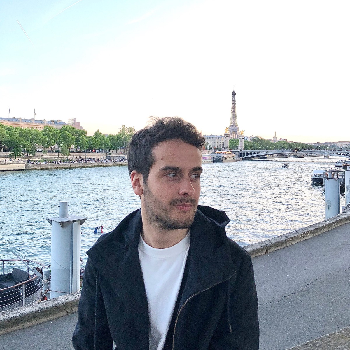 à la rencontre de l'artiste
                     Florent Auclair                